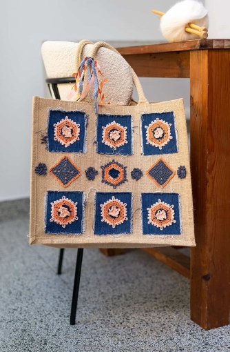Tas met granny squares (haken en lijmen)